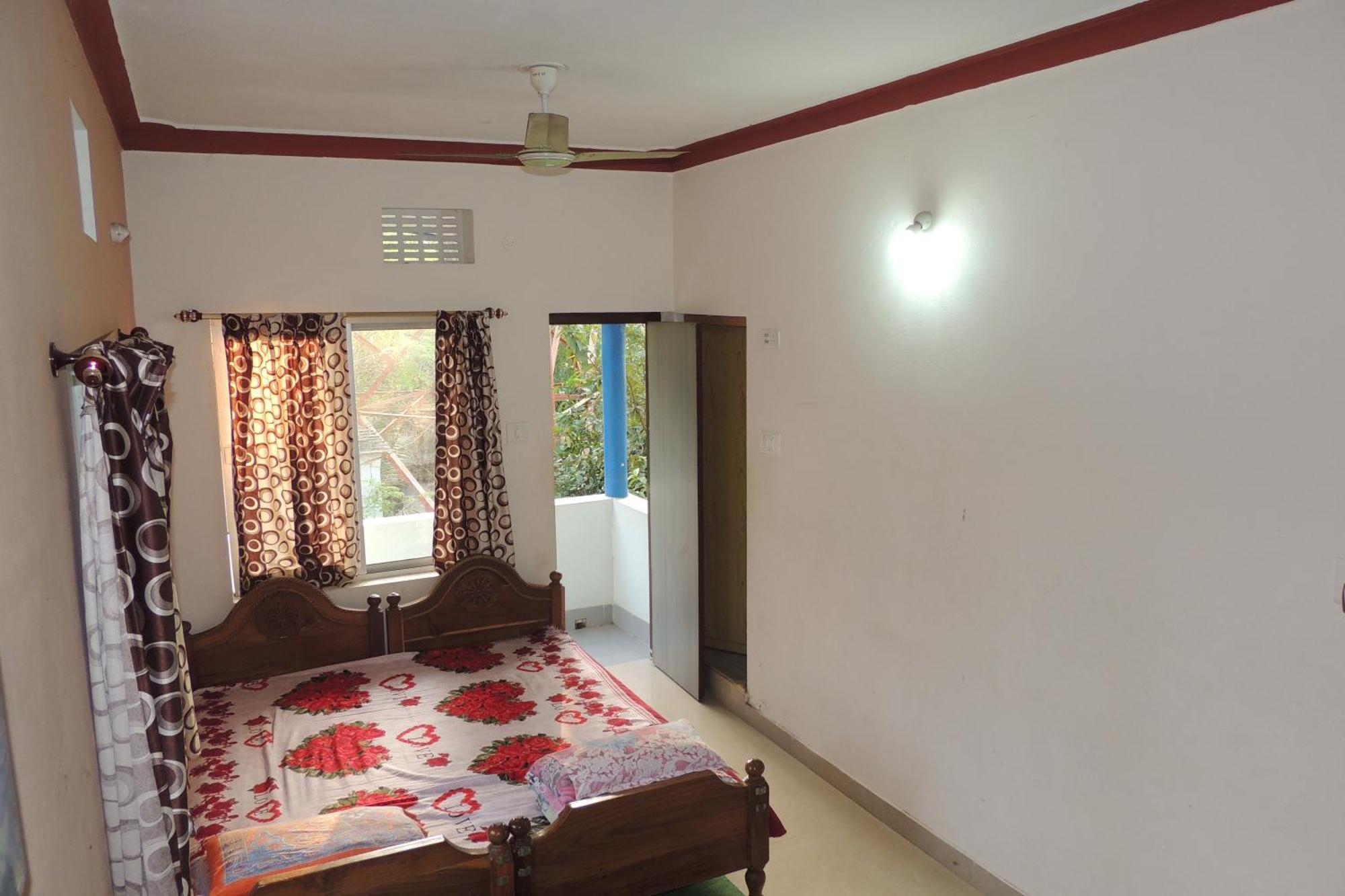 Surya Inn Konarka Kamer foto