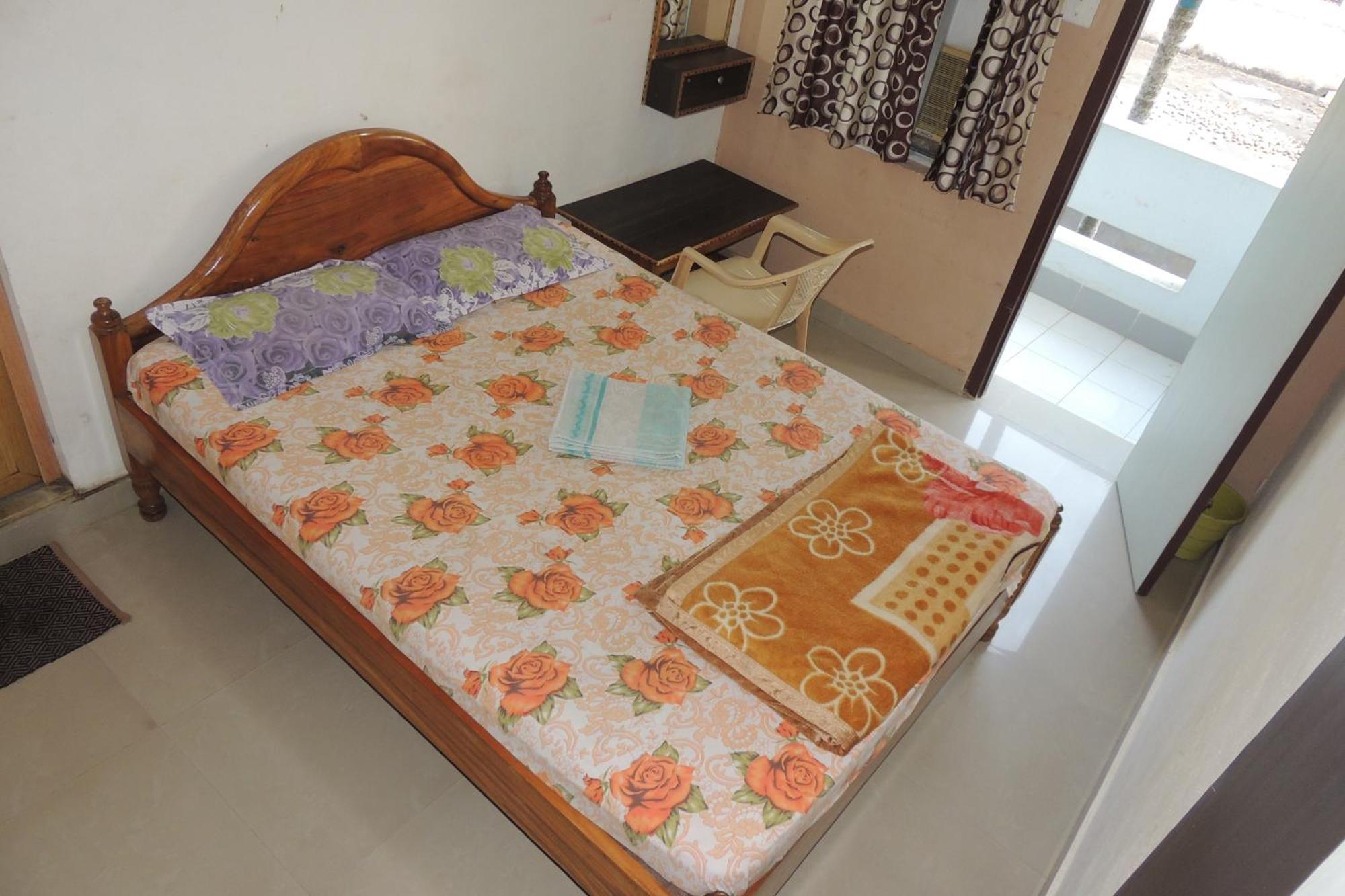 Surya Inn Konarka Kamer foto