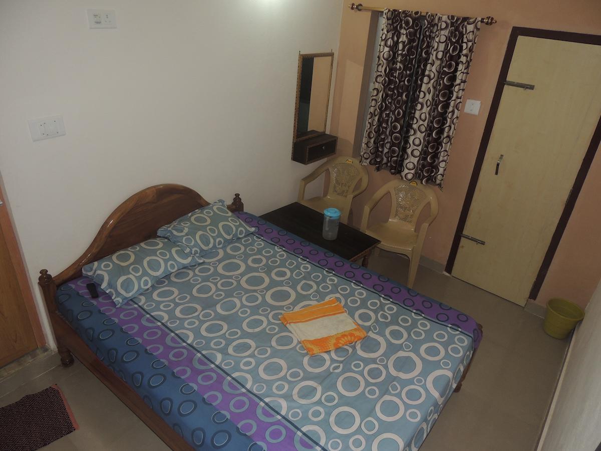 Surya Inn Konarka Kamer foto
