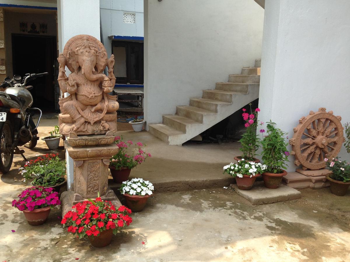 Surya Inn Konarka Buitenkant foto