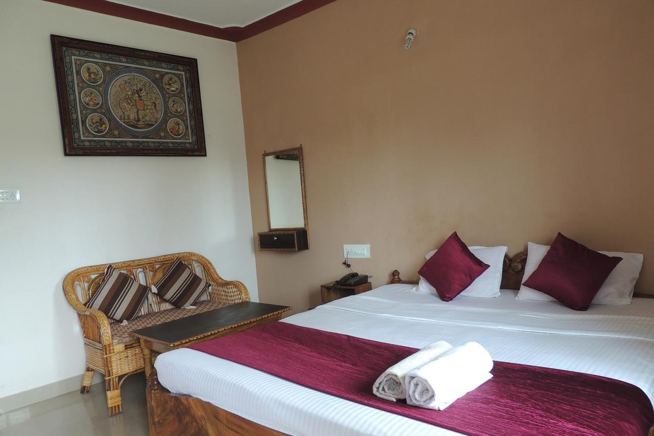 Surya Inn Konarka Buitenkant foto