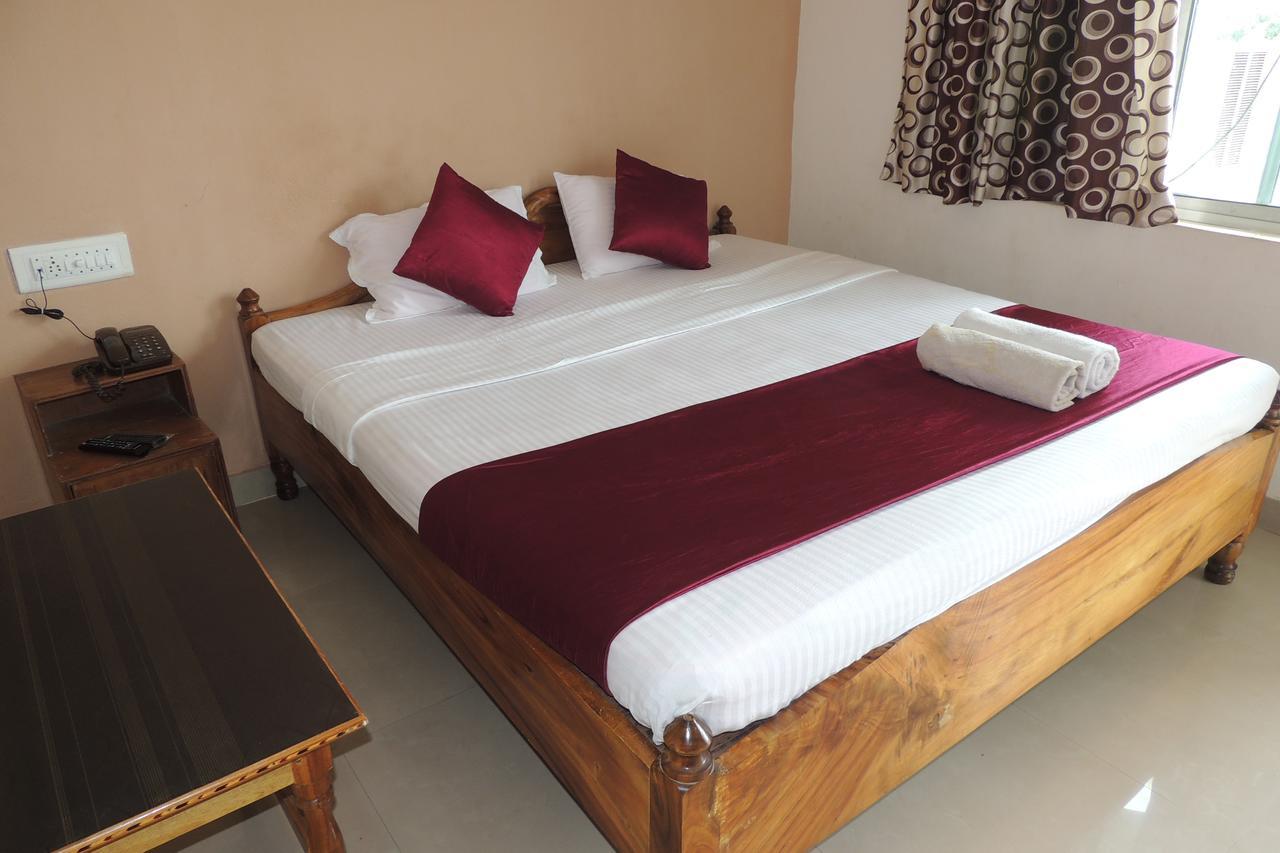 Surya Inn Konarka Buitenkant foto