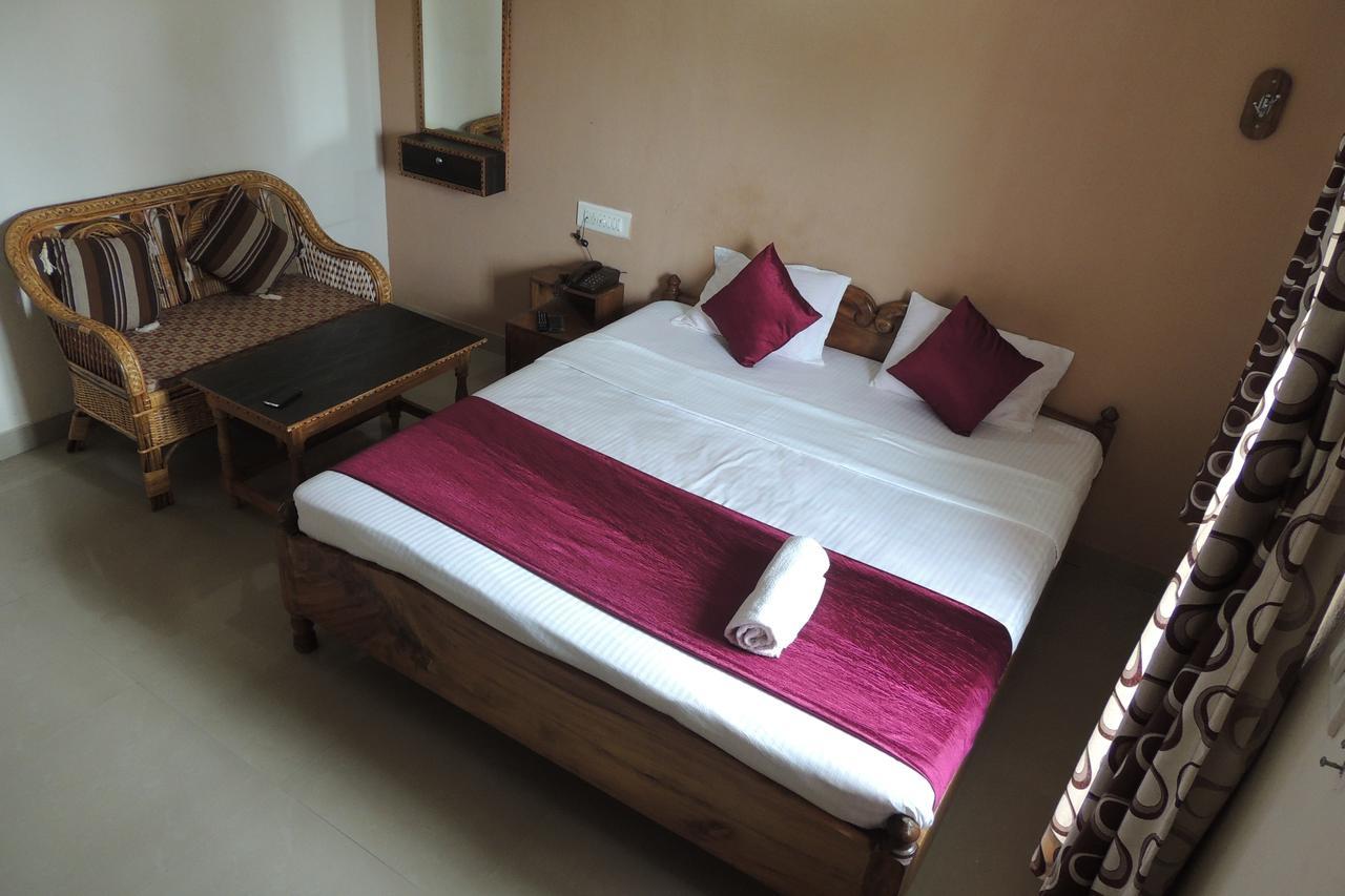 Surya Inn Konarka Buitenkant foto