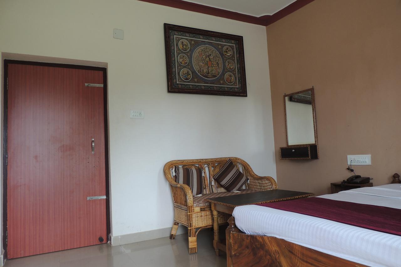 Surya Inn Konarka Buitenkant foto