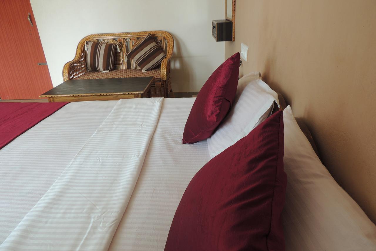 Surya Inn Konarka Buitenkant foto
