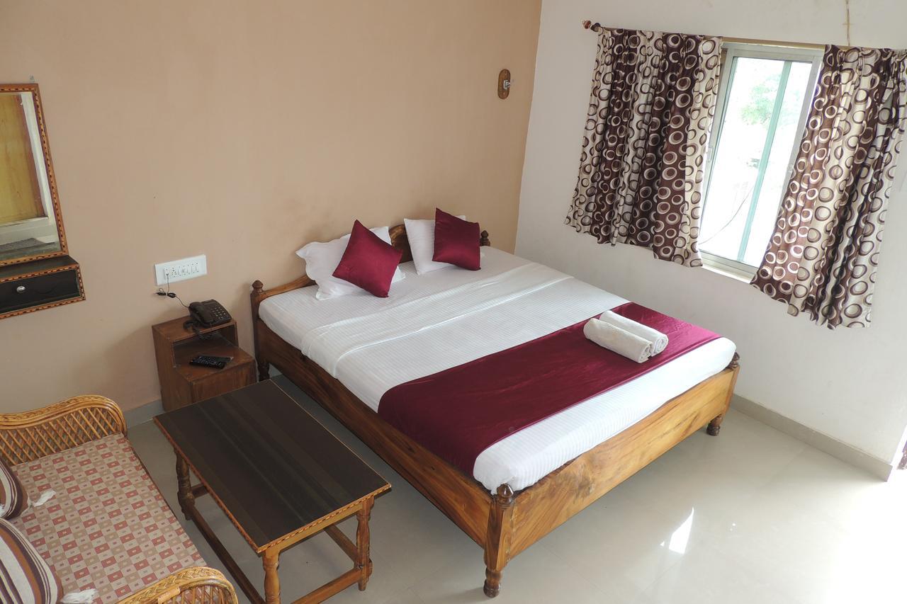 Surya Inn Konarka Buitenkant foto